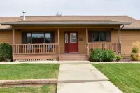 Beautiful Spacious Home - Near Fergus High School