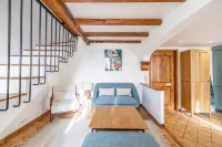 Charming Apartment Heart of Suquet Neighborhood