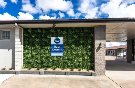 Best Western Endeavour Motel Отели в г. Морпет