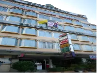 Navanakorn Golden View Hotels in Khlong Luang