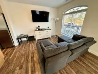 Lakefront Villa 4 / Dock Access