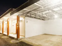 RedDoorz Near Monjali 4 Yogyakarta Hotels near Monumen Yogya Kembali (Museum Monjali)
