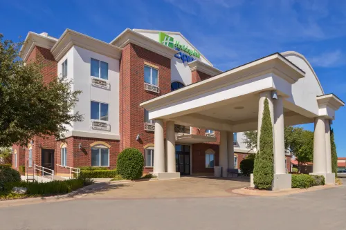 Holiday Inn Express & Suites ABILENE MALL SOUTH by IHG - parking