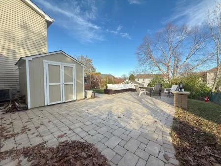 Charming 3-bedroom house in marvelous Elgin with AC, WiFi Отели рядом с достопримечательностью «Wing Park»