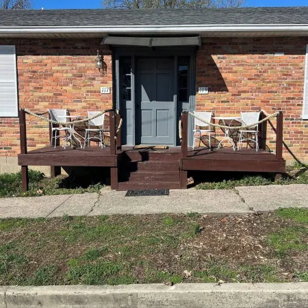 Riverside Retreat ~ One Story ~ 3bd/2ba ~ Steps to the River & Main St