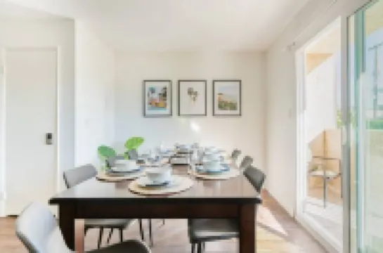 4 Br 2.5Ba Alhambra Condo near downtown LA