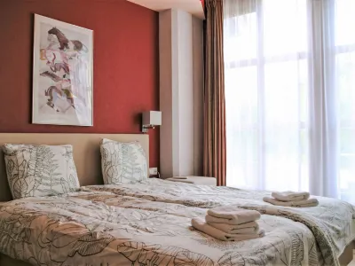 Appartement Planeet Hotels near De Onderneming