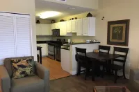 Madeira Beach Condo near John's Pass