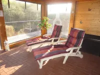 House by the lake, swimming, fishing, boat, sauna, pet, WLAN. Hotels in Grossefehn