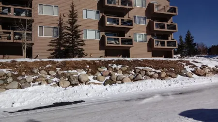 Vacation with vistas that feel like a backyard! Отели в г. Уайлдернест