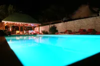 cottages with swimming pool and Spa 900 m from the sea - Swimmingpools