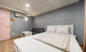 Changwon Yonghodong Yongji Hostel