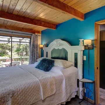 Halehikiola 3 Bedroom Home by RedAwning