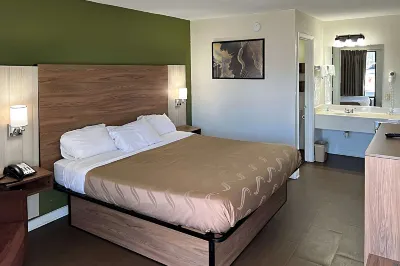 Quality Inn Hotels in McDuffie County