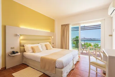 โรงแรมฟลอริดา โรงแรมใกล้หาด Maria Pia Beach