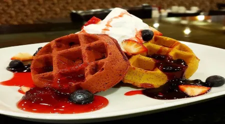 Holiday Inn & Suites Williamsburg-Historic Gateway