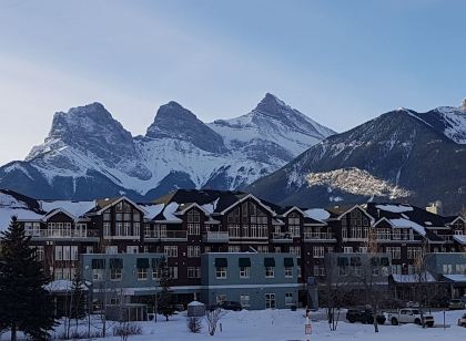 Sunset Resorts Canmore and Spa