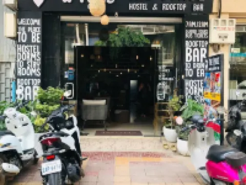 The Place Hostel & Rooftop Bar Hotels in Svay Por