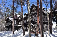 Hotel la Neige Honkan Hotels near 1998 Nagano Olympic Winter Games sign