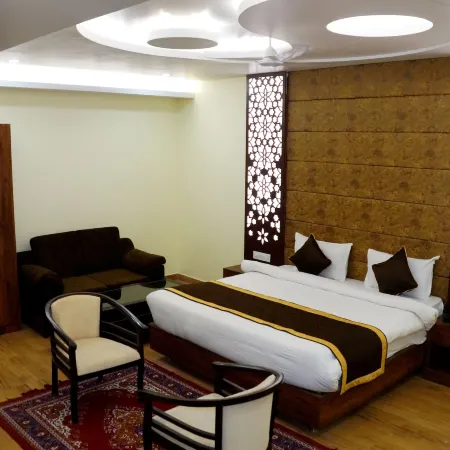 Hotel Shivoy Grand