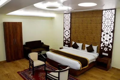 Hotel Shivoy Grand