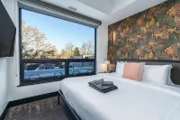 The Berkeley Hotel Hotels in Edgewater