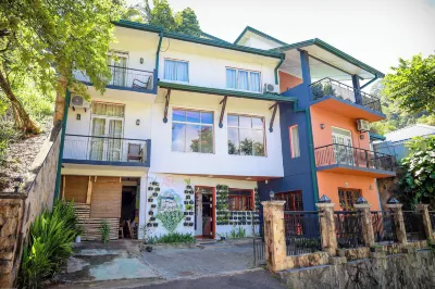 Funk Bunks - Kandy Hoteles en 