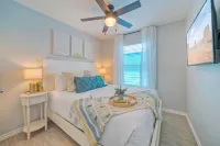 Mins to Beach + Private Pool Golf Cart Zone Game Room Sleeps 12