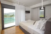 Aquamarina Villas - Infinity Pools