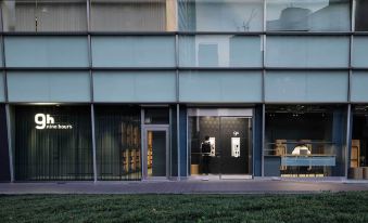 9h nine hours Shinagawa station for men