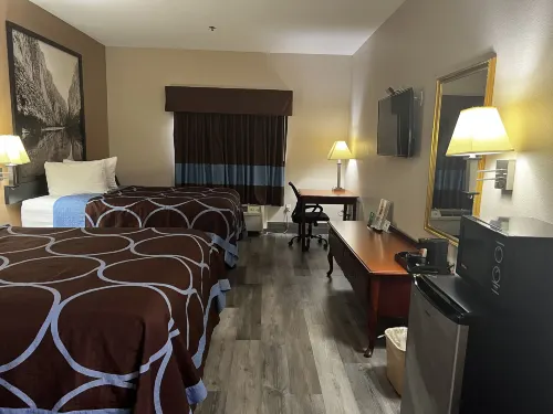 Super 8 by Wyndham Huntsville Hotels in Huntsville