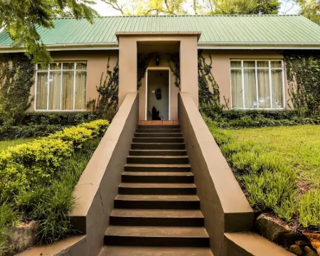 Mantenga Lodge Hotels in Lobamba