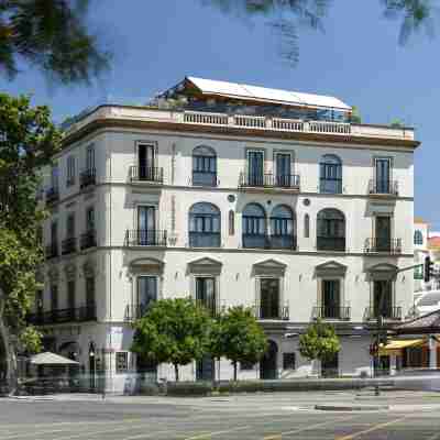 Hotel Lobby Hotel Exterior