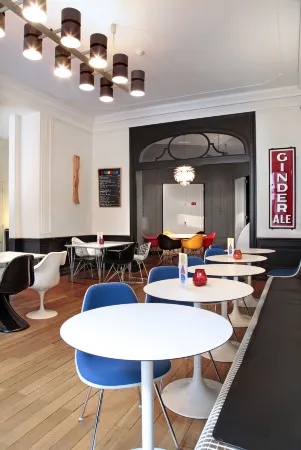 Vintage Hotel Brussels Отели рядом с достопримечательностью «Аббатство Камбр»