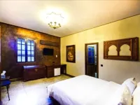 فندق ديس أوداياس Hotels near شاطئ الرباط