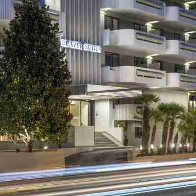 Blazer Suites Hotel Hotel Exterior