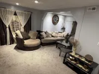 5 Bed House Sleeps 10 - Pool Garden Free Parking Hotels in Keansburg