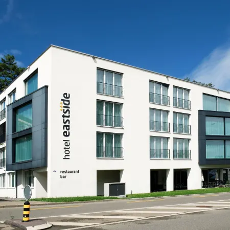 Hotel Eastside (Free Parking Garage)