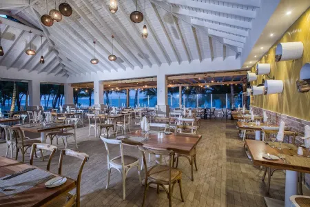 Viva Tangerine by Wyndham, A Trademark All Inclusive