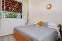 Bay View House