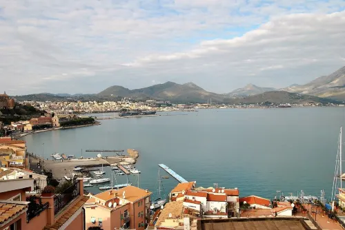 Belvedere Home With sea View on the Gulf of Gaeta