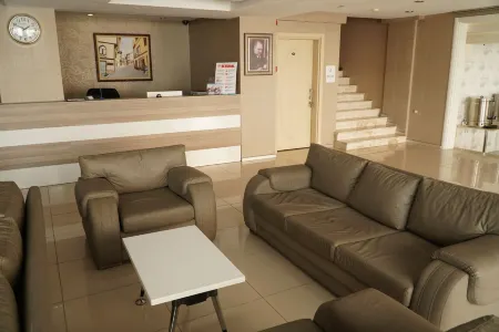 HOTEL CINAS Отели в г. Эскишехир