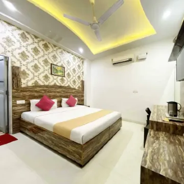 Rebirth Hotel โรงแรมใกล้ศูนย์การค้าเอลันเต้