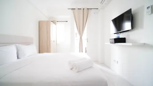 Compact And Tidy Studio At Puncak Dharmahusada Apartment Hotel di Kecamatan Mulyorejo