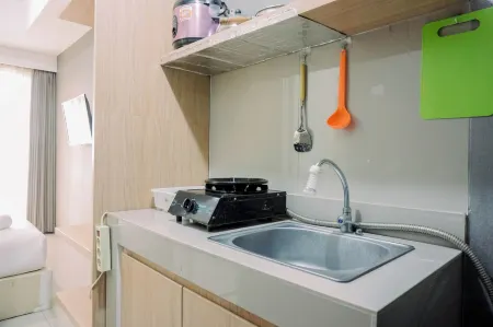 Best Comfy and Modern Studio at Baileys Apartment