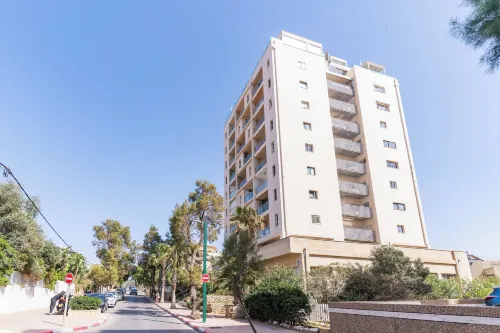 Herzliya Seaside Charming Home by Sea N' Rent