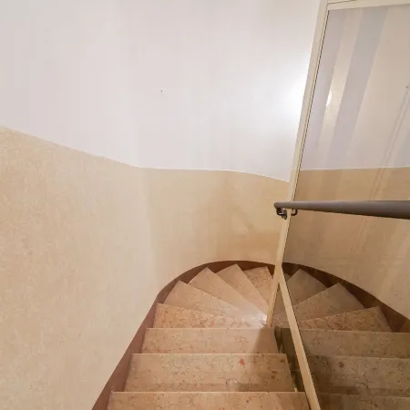 GuestHost - San Fermo Luxury Apartment