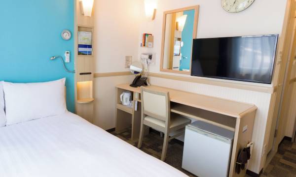 Toyoko Inn Osaka Tenjinbashi-Suji Rokuchome