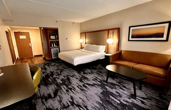 紐馬克特萬楓酒店