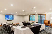 Stoneridge Mountain Resort Hotels in Canmore
